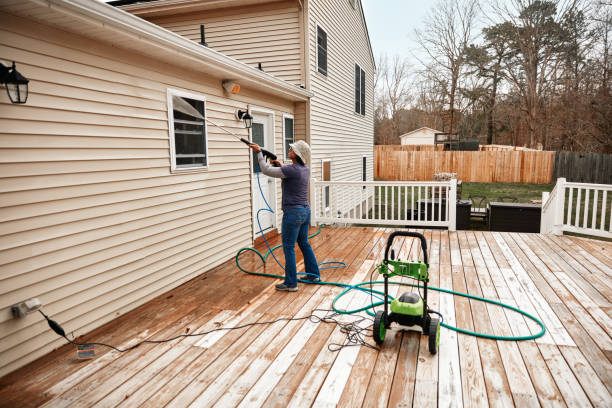 Best Commercial Pressure Washing  in Manche Village, CA